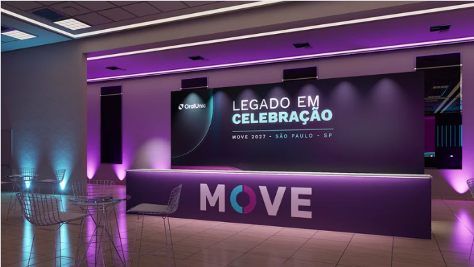 Lounge bar temático MOVE 2027 com balcão MOVE e painel Legado em Celebração iluminado em roxo e magenta